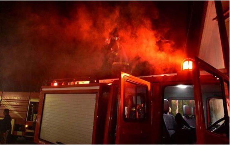 Φωτιά κοντά στην πλατεία Αναγνωσταρά στην Ηλιούπολη