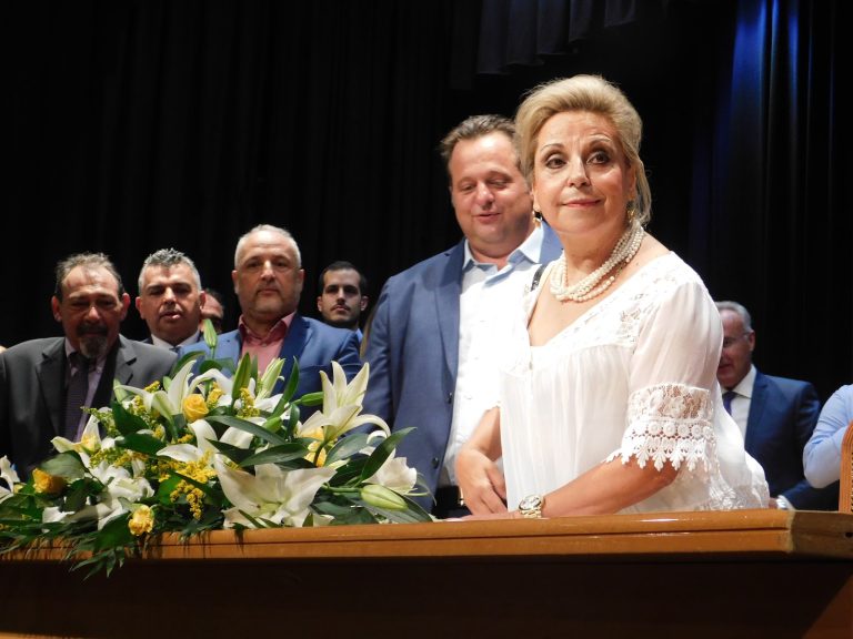 Υπέβαλλε παραίτηση από τη θέση της Αντιδημάρχου Παιδείας η Καίτη Χωματά.
