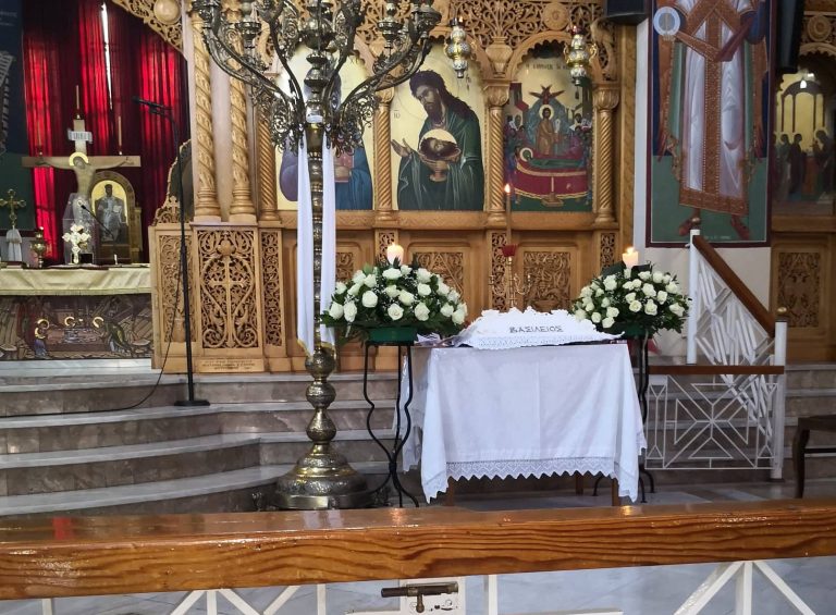 Ένας χρόνος από τον χαμό του Βασίλη Τοκάκη- Οι συγγενείς και φίλοι τίμησαν τη μνήμη του.