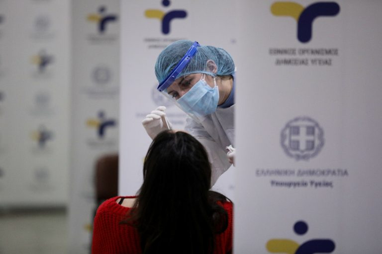 Τέλος τα rapid τεστ, οι μάσκες στα ΜΜΜ παρελθόν τα μέτρα covid μετά απο τρία χρόνια.