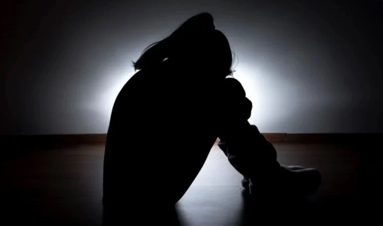 Έζησαν εφιάλτη δύο κορίτσια από την Ηλιούπολη στο Κολωνάκι – Τις νάρκωσαν και ασέλγησαν σε βάρος τους