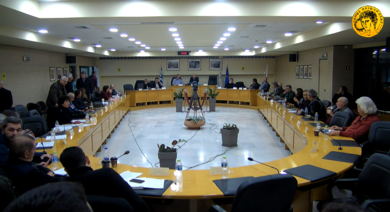 Ο Γαβριήλ Αραμπατζής  ελέγχει  τη διοίκηση του δήμου Ηλιούπολης ζητώντας να μάθει πού πάνε τα λεφτά των δημοτών, αποκαλύψεις για τη δημοτική Επιχείρηση «Ευώνυμος ΑΕ», σιωπούν οι υπόλοιπες δημοτικές παρατάξεις.